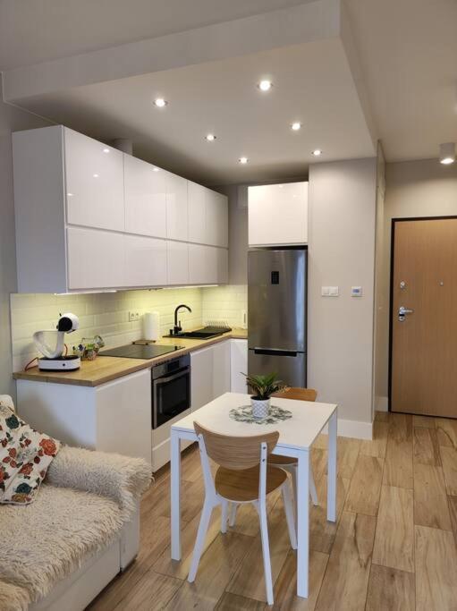 Sweet Apartment Vis-A-Vis Medicover And Paley Institute 华沙 外观 照片